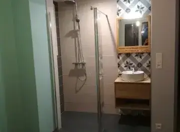 installation de salle de bain Saint-Urbain-1